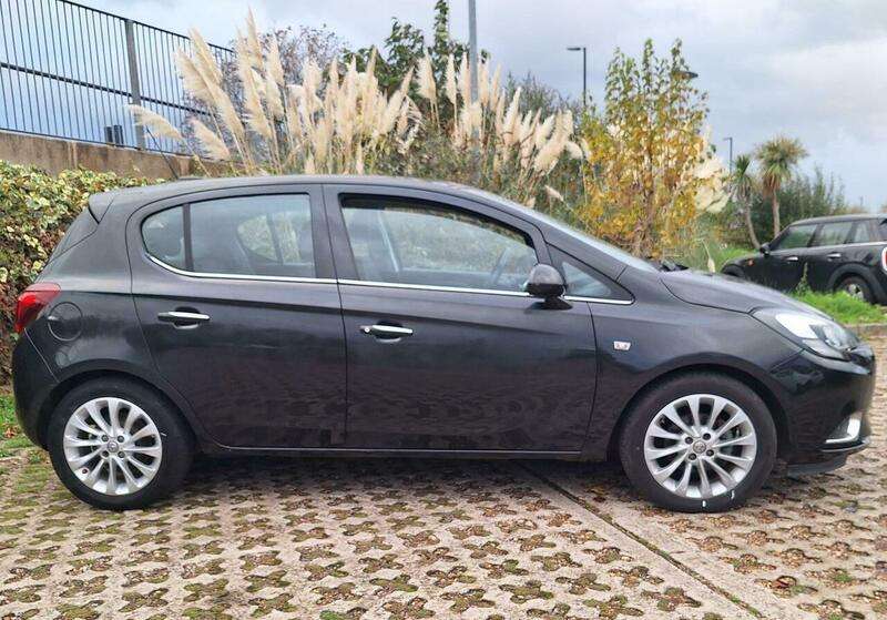 A 2015 VAUXHALL CORSA 1.2i SE Euro 6 5dr A 2015 VAUXHALL CORSA 1.2i SE Euro 6 5dr