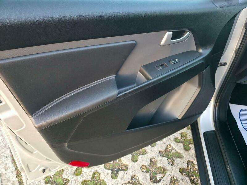 2011 KIA SPORTAGE 2011 KIA SPORTAGE