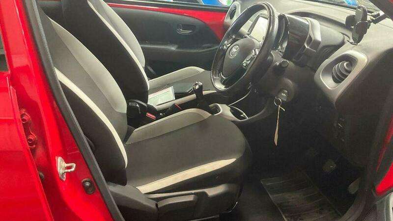 2017 TOYOTA AYGO 2017 TOYOTA AYGO