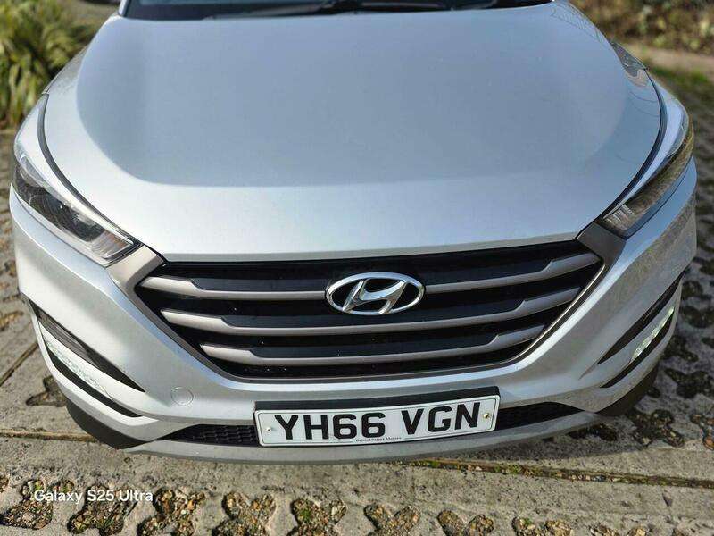 A 2016 HYUNDAI TUCSON 1.6 GDi Blue Drive SE Euro 6 (s/s) 5dr A 2016 HYUNDAI TUCSON 1.6 GDi Blue Drive SE Euro 6 (s/s) 5dr