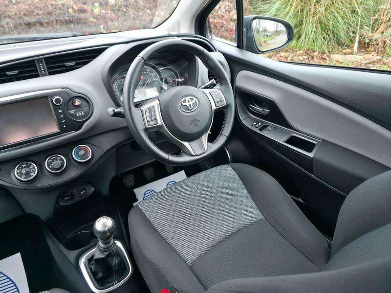 2014 TOYOTA YARIS 2014 TOYOTA YARIS