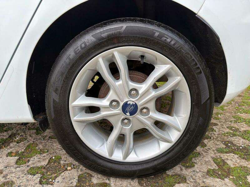 2015 FORD FIESTA 2015 FORD FIESTA