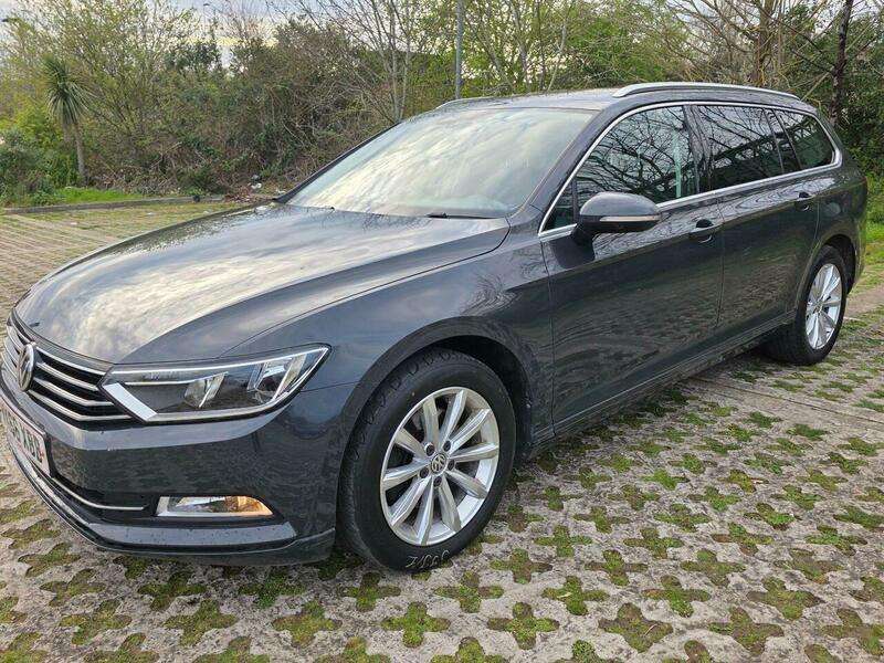 A 2016 VOLKSWAGEN PASSAT 2.0 TDI BlueMotion Tech SE Business DSG Euro 6 (s/s) 5dr A 2016 VOLKSWAGEN PASSAT 2.0 TDI BlueMotion Tech SE Business DSG Euro 6 (s/s) 5dr