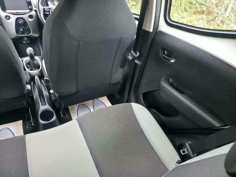 2017 TOYOTA AYGO 2017 TOYOTA AYGO