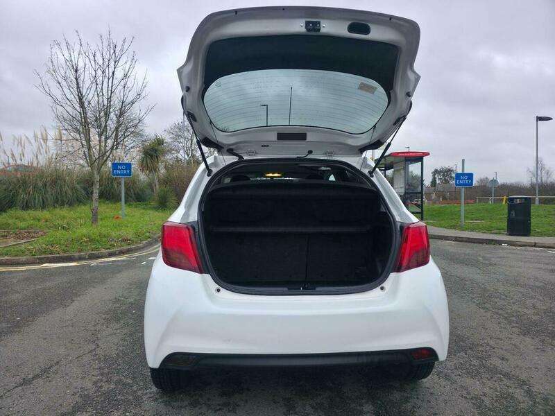 2016 TOYOTA YARIS 2016 TOYOTA YARIS