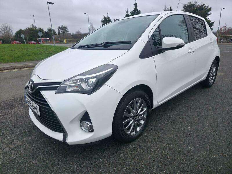 A 2016 TOYOTA YARIS 1.33 Dual VVT-i Icon Euro 6 5dr A 2016 TOYOTA YARIS 1.33 Dual VVT-i Icon Euro 6 5dr