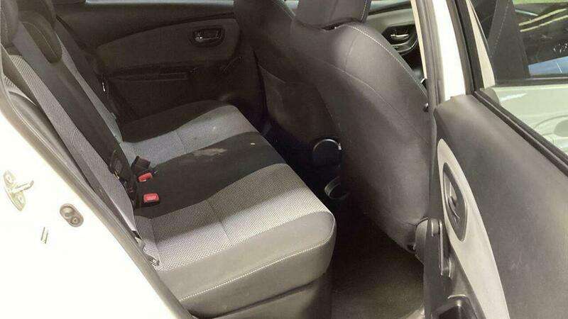 2016 TOYOTA YARIS 2016 TOYOTA YARIS