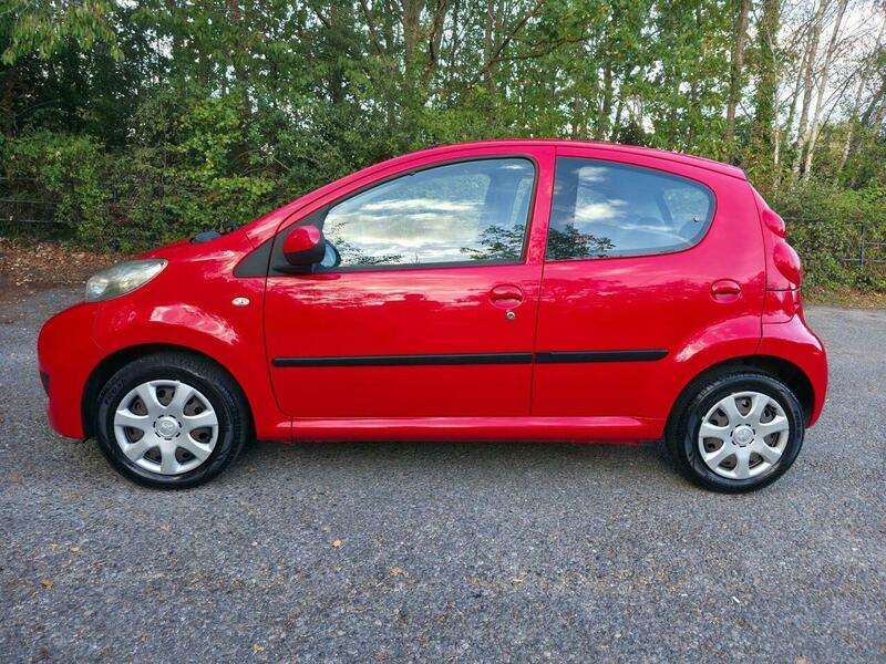 2010 PEUGEOT 107 2010 PEUGEOT 107