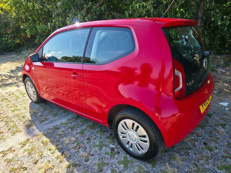 A 2015 VOLKSWAGEN UP 1.0 Move up! ASG Euro 5 3dr A 2015 VOLKSWAGEN UP 1.0 Move up! ASG Euro 5 3dr