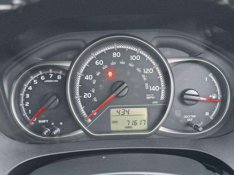 2014 TOYOTA YARIS 2014 TOYOTA YARIS