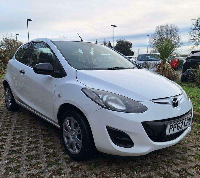 2013 MAZDA MAZDA2 2013 MAZDA MAZDA2