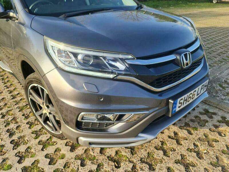 A 2016 HONDA CR-V 1.6 i-DTEC EX Auto 4WD Euro 6 5dr A 2016 HONDA CR-V 1.6 i-DTEC EX Auto 4WD Euro 6 5dr