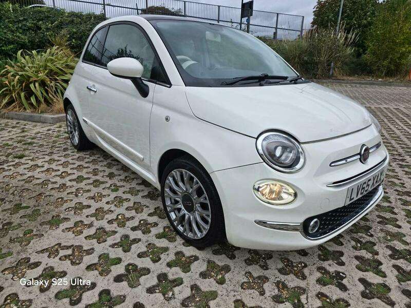 A 2015 FIAT 500 1.2 Lounge Euro 6 (s/s) 3dr A 2015 FIAT 500 1.2 Lounge Euro 6 (s/s) 3dr