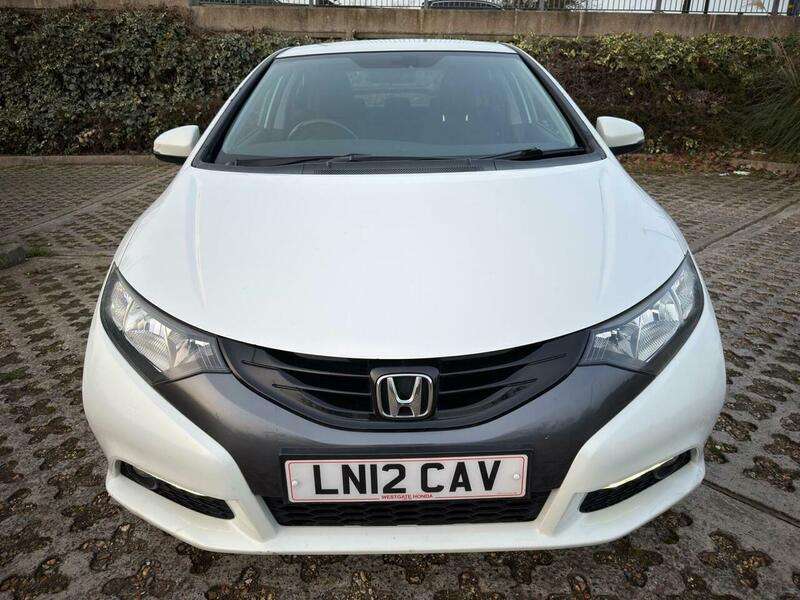 A 2012 HONDA CIVIC 1.8 i-VTEC ES Euro 5 (s/s) 5dr A 2012 HONDA CIVIC 1.8 i-VTEC ES Euro 5 (s/s) 5dr