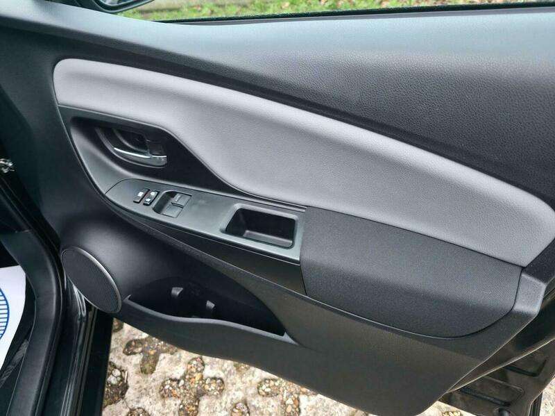 2014 TOYOTA YARIS 2014 TOYOTA YARIS