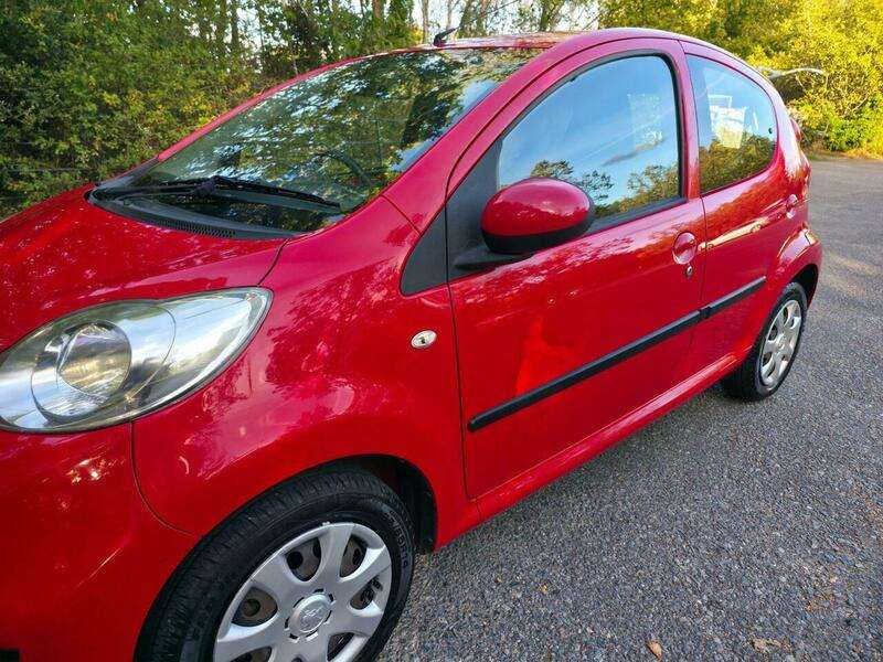 2010 PEUGEOT 107 2010 PEUGEOT 107