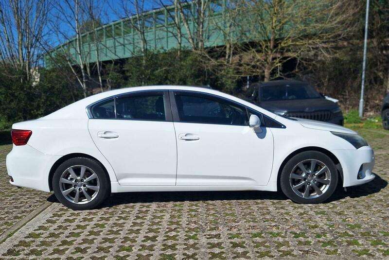 2013 TOYOTA AVENSIS 2013 TOYOTA AVENSIS