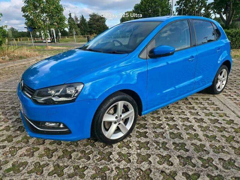 A 2015 VOLKSWAGEN POLO 1.2 TSI BlueMotion Tech SEL Euro 6 (s/s) 5dr A 2015 VOLKSWAGEN POLO 1.2 TSI BlueMotion Tech SEL Euro 6 (s/s) 5dr