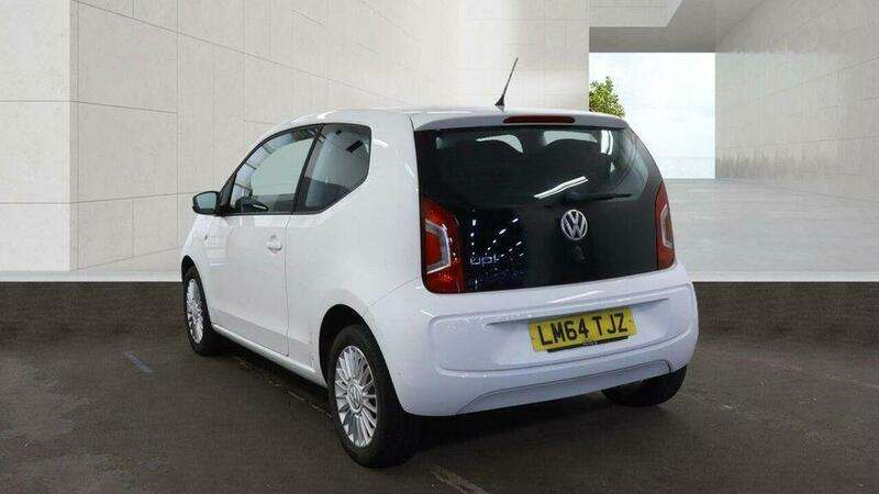 A 2014 VOLKSWAGEN UP 1.0 High up! Euro 5 3dr A 2014 VOLKSWAGEN UP 1.0 High up! Euro 5 3dr