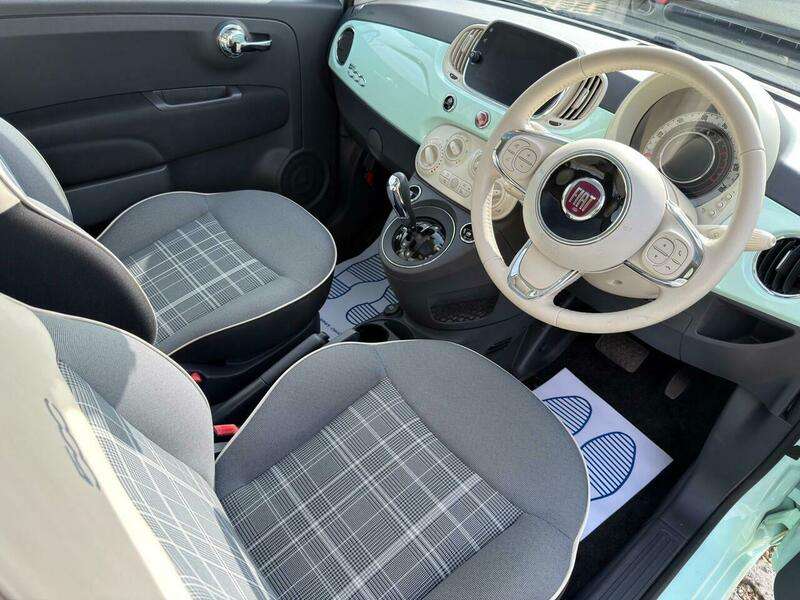 2017 FIAT 500 2017 FIAT 500