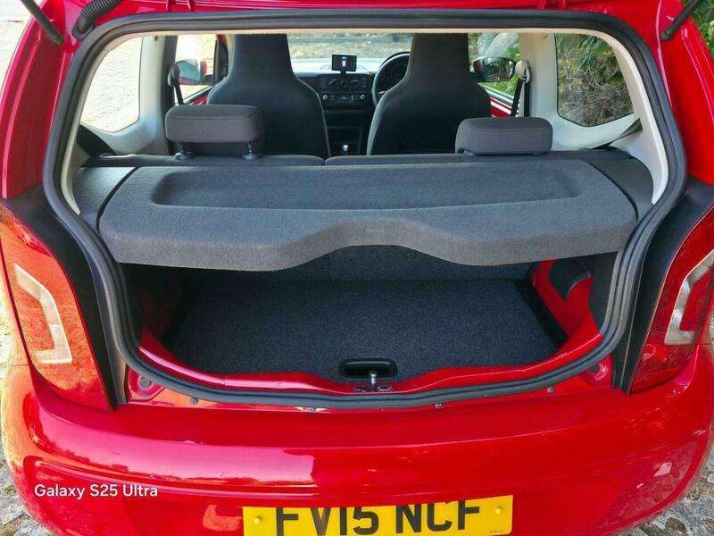 2015 VOLKSWAGEN UP 2015 VOLKSWAGEN UP