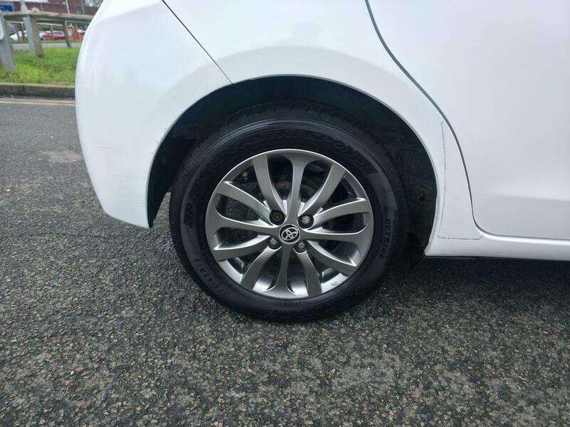 2016 TOYOTA YARIS 2016 TOYOTA YARIS