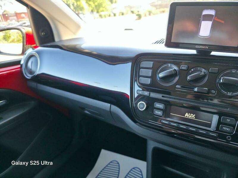 2015 VOLKSWAGEN UP 2015 VOLKSWAGEN UP