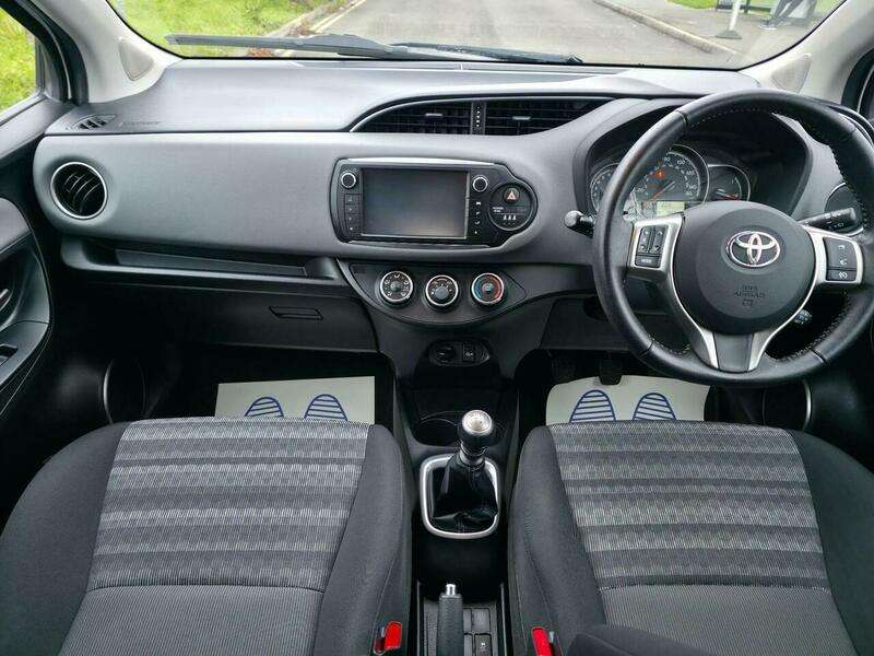 2016 TOYOTA YARIS 2016 TOYOTA YARIS