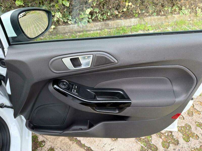 2015 FORD FIESTA 2015 FORD FIESTA