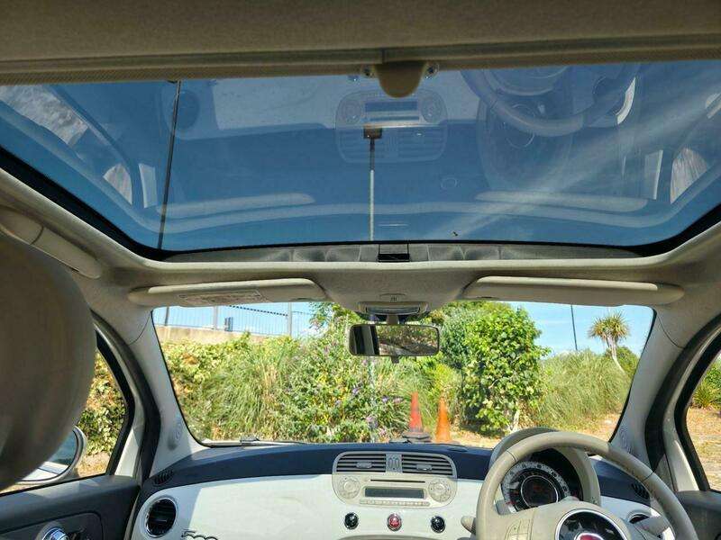 2011 FIAT 500 2011 FIAT 500