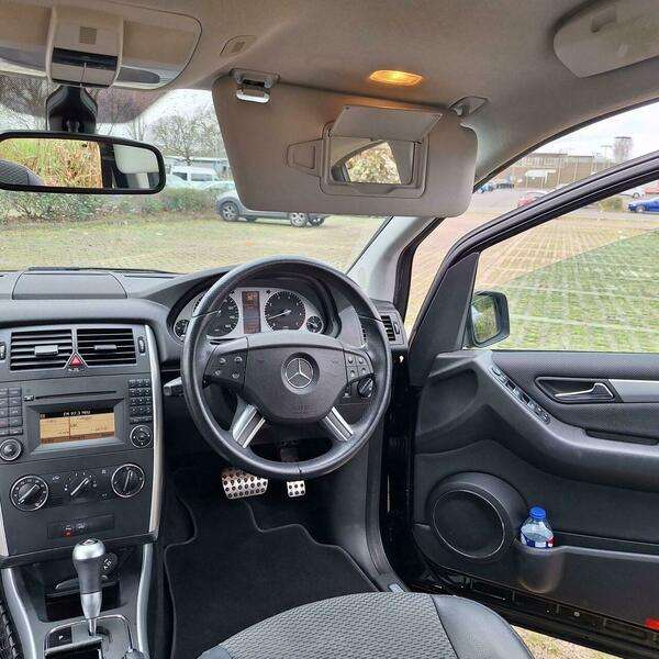 2011 MERCEDES-BENZ B CLASS 2011 MERCEDES-BENZ B CLASS