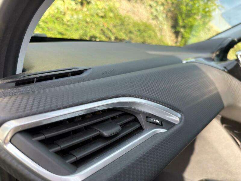 2016 PEUGEOT 2008 2016 PEUGEOT 2008