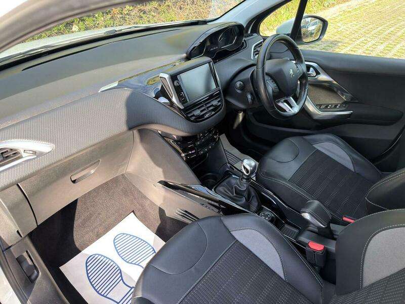 2016 PEUGEOT 2008 2016 PEUGEOT 2008