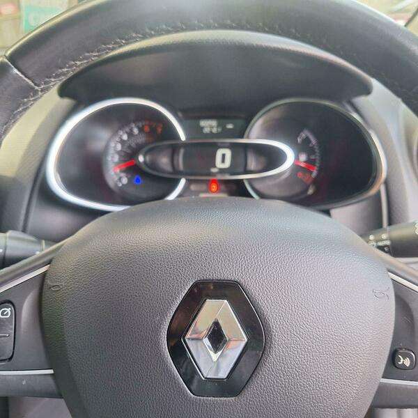 2019 RENAULT CLIO 2019 RENAULT CLIO