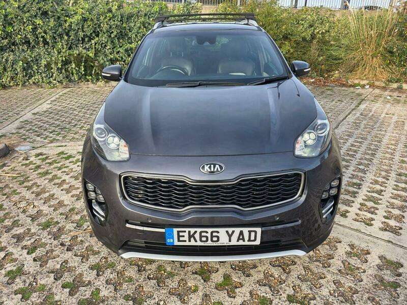 A 2016 KIA SPORTAGE 1.6 T-GDi GT-Line DCT AWD Euro 6 5dr A 2016 KIA SPORTAGE 1.6 T-GDi GT-Line DCT AWD Euro 6 5dr