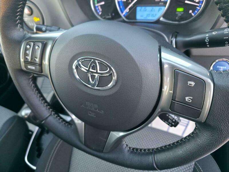 2016 TOYOTA YARIS 2016 TOYOTA YARIS