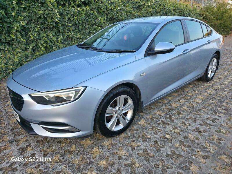 A 2018 VAUXHALL INSIGNIA 1.5i Turbo GPF Design Grand Sport Euro 6 (s/s) 5dr A 2018 VAUXHALL INSIGNIA 1.5i Turbo GPF Design Grand Sport Euro 6 (s/s) 5dr