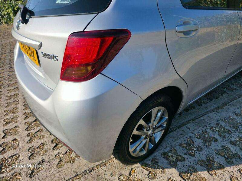 2015 TOYOTA YARIS 2015 TOYOTA YARIS