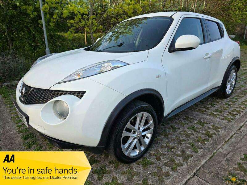 A 2011 NISSAN JUKE 1.6 Acenta Euro 5 5dr A 2011 NISSAN JUKE 1.6 Acenta Euro 5 5dr