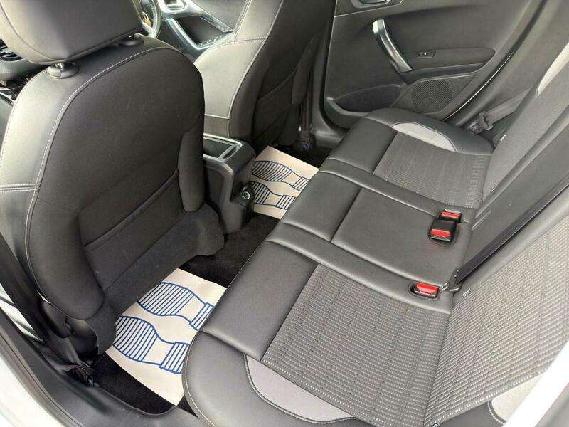 2016 PEUGEOT 2008 2016 PEUGEOT 2008