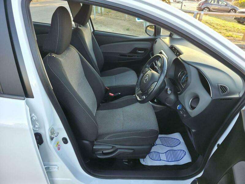 2015 TOYOTA YARIS 2015 TOYOTA YARIS