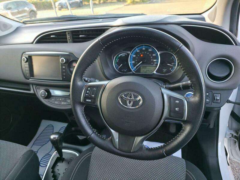 2015 TOYOTA YARIS 2015 TOYOTA YARIS