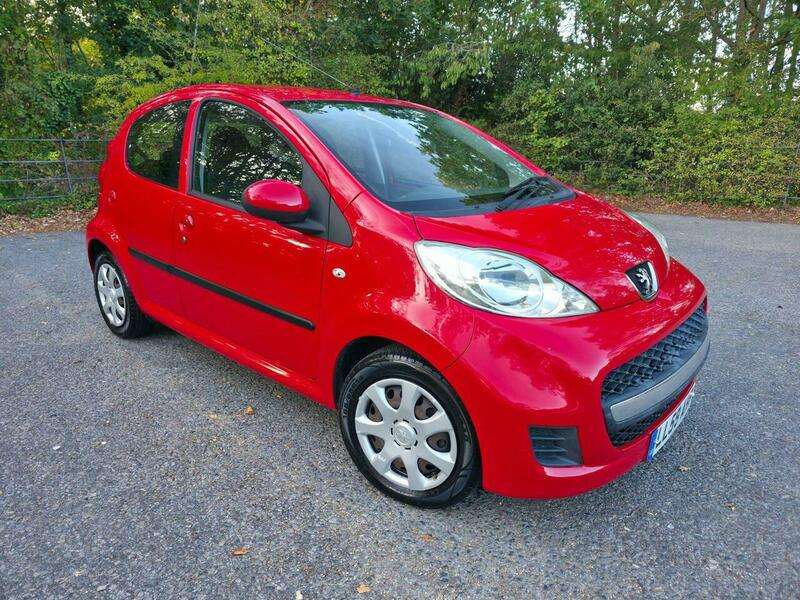 A 2010 PEUGEOT 107 1.0 12V Urban 2 Tronic Euro 4 5dr A 2010 PEUGEOT 107 1.0 12V Urban 2 Tronic Euro 4 5dr