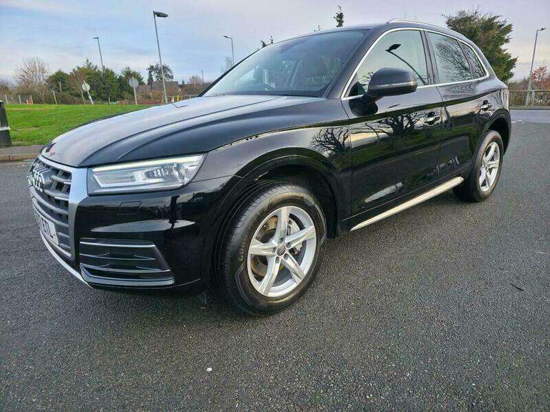 A 2017 AUDI Q5 2.0 TDI Sport S Tronic quattro Euro 6 (s/s) 5dr A 2017 AUDI Q5 2.0 TDI Sport S Tronic quattro Euro 6 (s/s) 5dr
