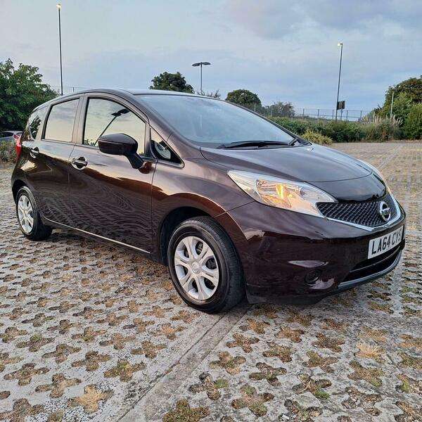 A 2015 NISSAN NOTE 1.2 DIG-S Acenta Premium Hatchback 5dr Petrol CVT Euro 5 (s/s) (98 ps) A 2015 NISSAN NOTE 1.2 DIG-S Acenta Premium Hatchback 5dr Petrol CVT Euro 5 (s/s) (98 ps)