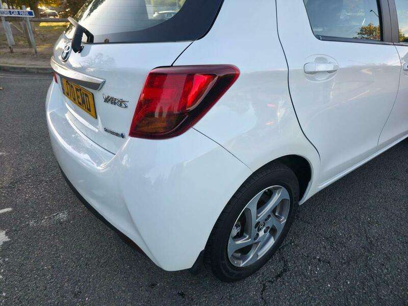 2015 TOYOTA YARIS 2015 TOYOTA YARIS