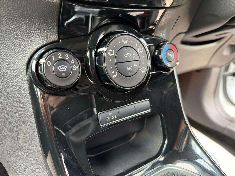 2015 FORD FIESTA 2015 FORD FIESTA