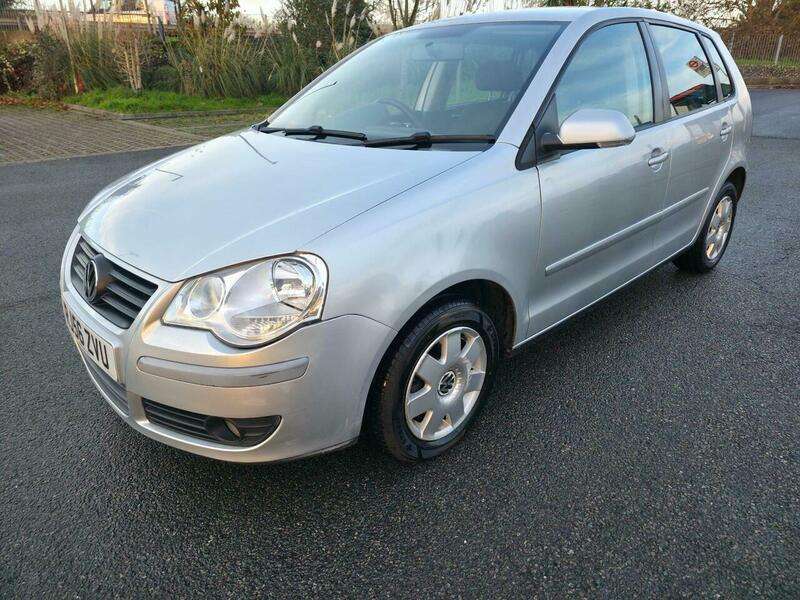 A 2006 VOLKSWAGEN POLO 1.4 S 5dr A 2006 VOLKSWAGEN POLO 1.4 S 5dr