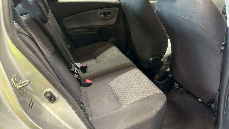 2015 TOYOTA YARIS 2015 TOYOTA YARIS
