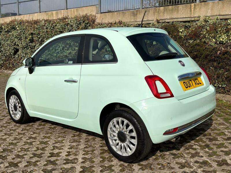 2017 FIAT 500 2017 FIAT 500